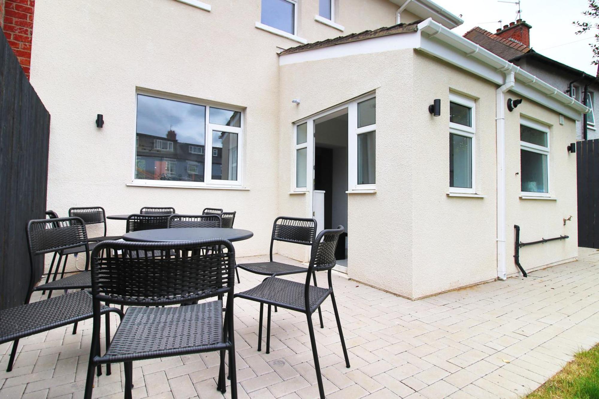 Large 5 Bedroom House - Harlequin Gardens - Parking - Wifi Cardiff Luaran gambar